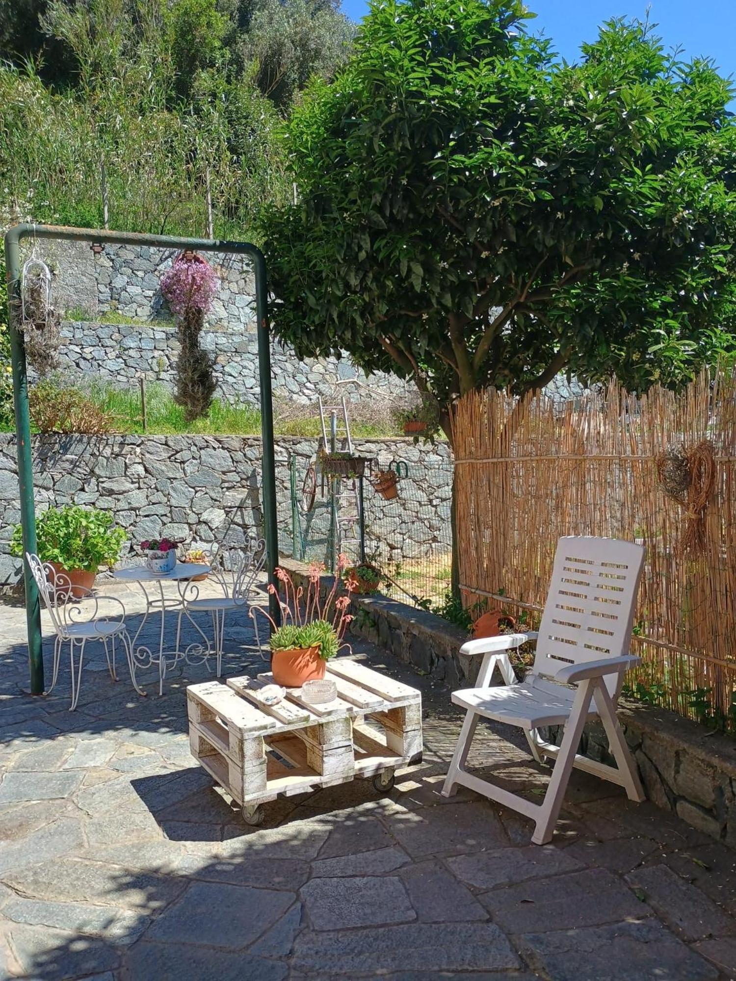 Villa La Casa Dei Due Aranci Albisola Superiore Exterior foto