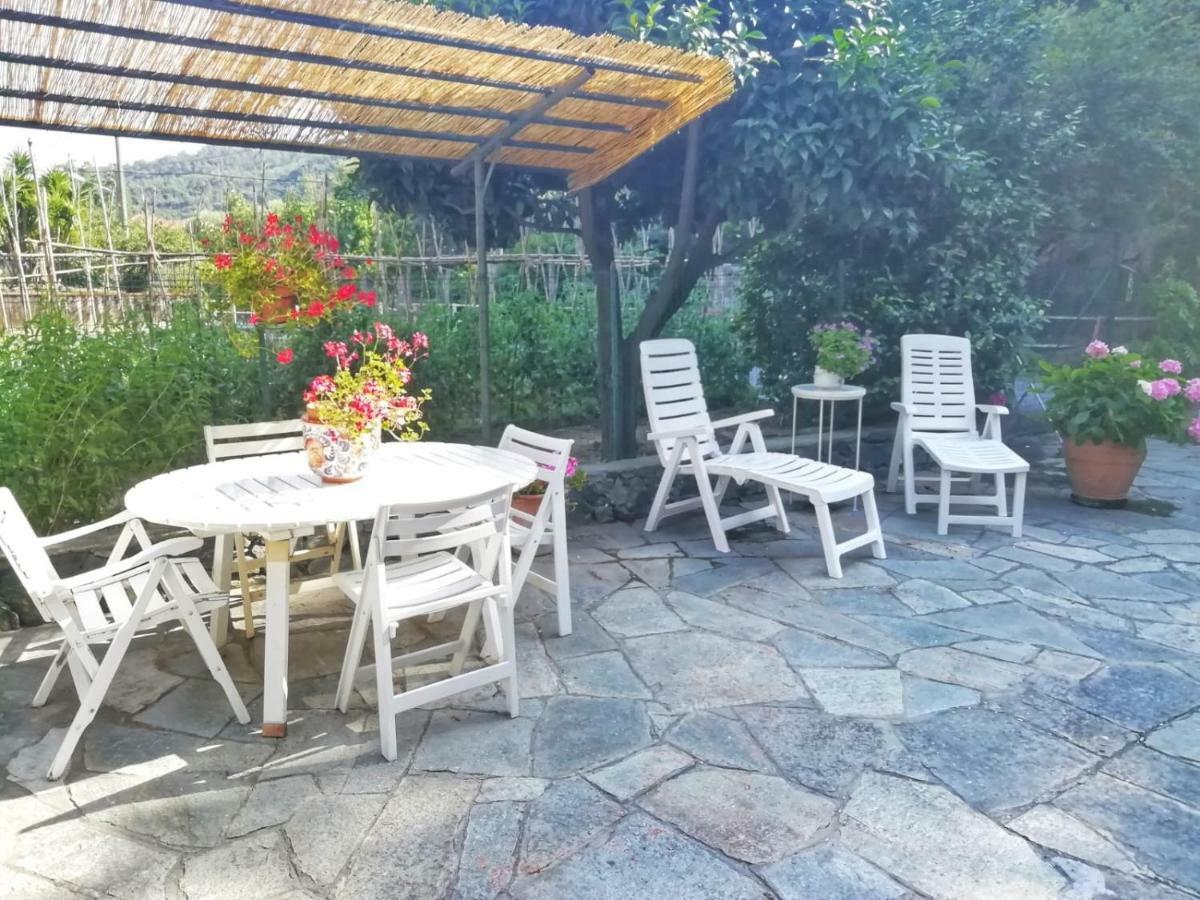 Villa La Casa Dei Due Aranci Albisola Superiore Exterior foto